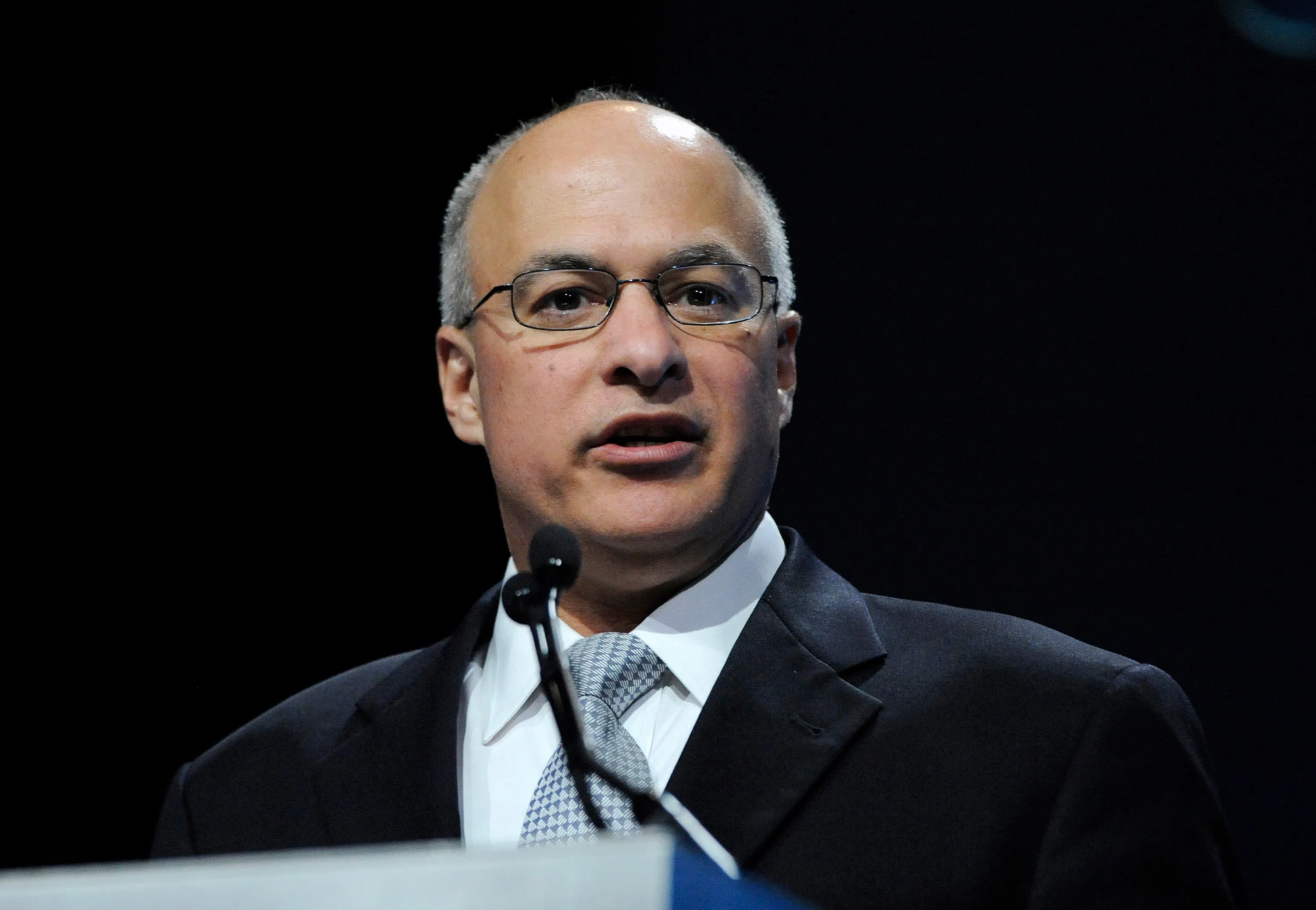 Chicago, IL - The AACR Annual Meeting 2012:  William R. Sellers, M.D., speaks during the Opening Plenary Session at the American Association for Cancer Research Annual Meeting here today, Sunday, April 1, 2012. More than 18,000 physicians, researchers, health care professionals, cancer survivors and patient advocates are expected to attend the meeting at McCormick Place. The Annual Meeting highlights the latest findings in all major areas of cancer research from basic through clinical and epidemiological studies. Date: Sunday, April 1, 2012 Photo by © AACR/Phil McCarten 2012 Technical Questions: todd@toddbuchanan.com; Phone: 612-226-5154.